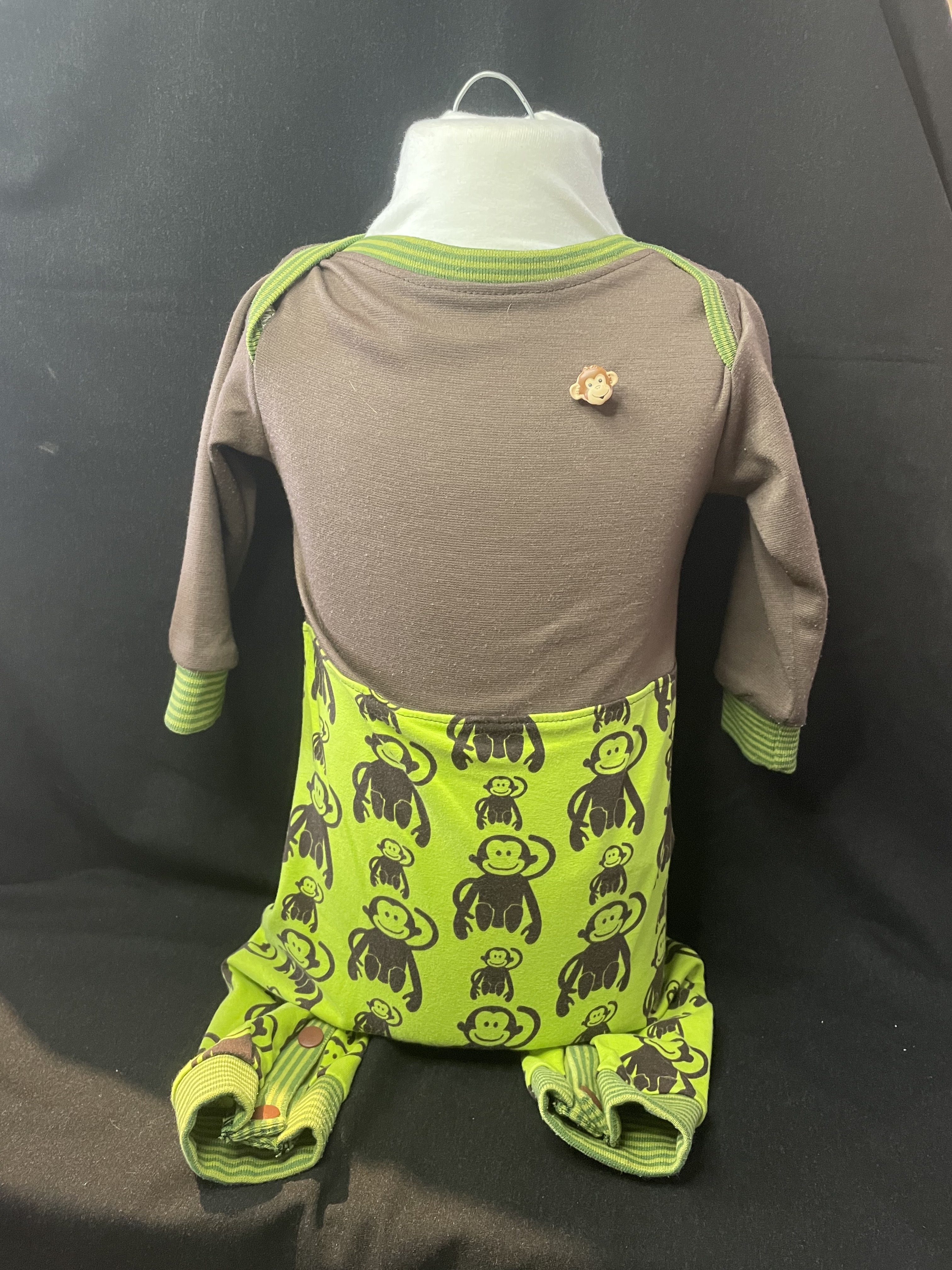 Grün-brauner Baby-Strampler mit Affenprint und elastischen Bündchen, handgefertigt, Langarm-Overall für Babys