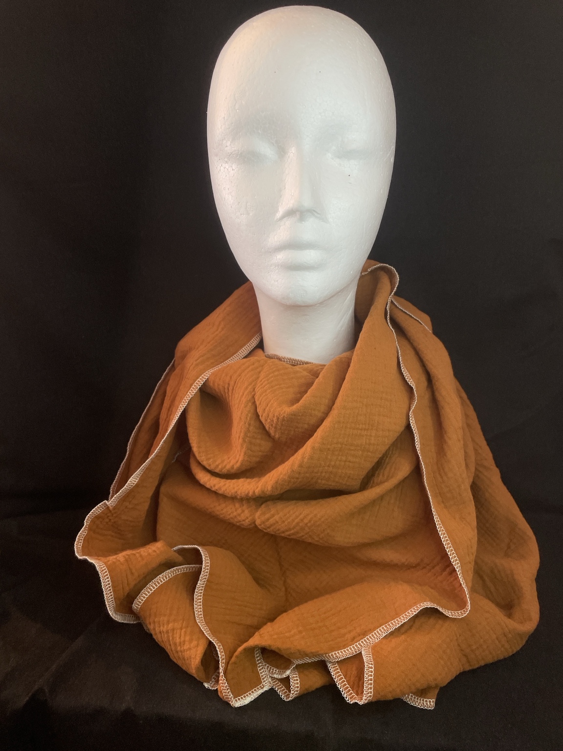 Musselin Dreieckstuch „Cognac“ – Rostbraun mit Kontrastnaht
