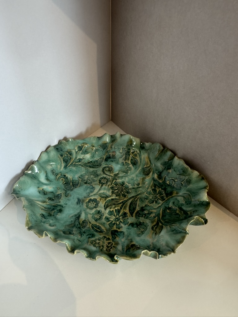 Teller "Blütenornament Grün" Mittel