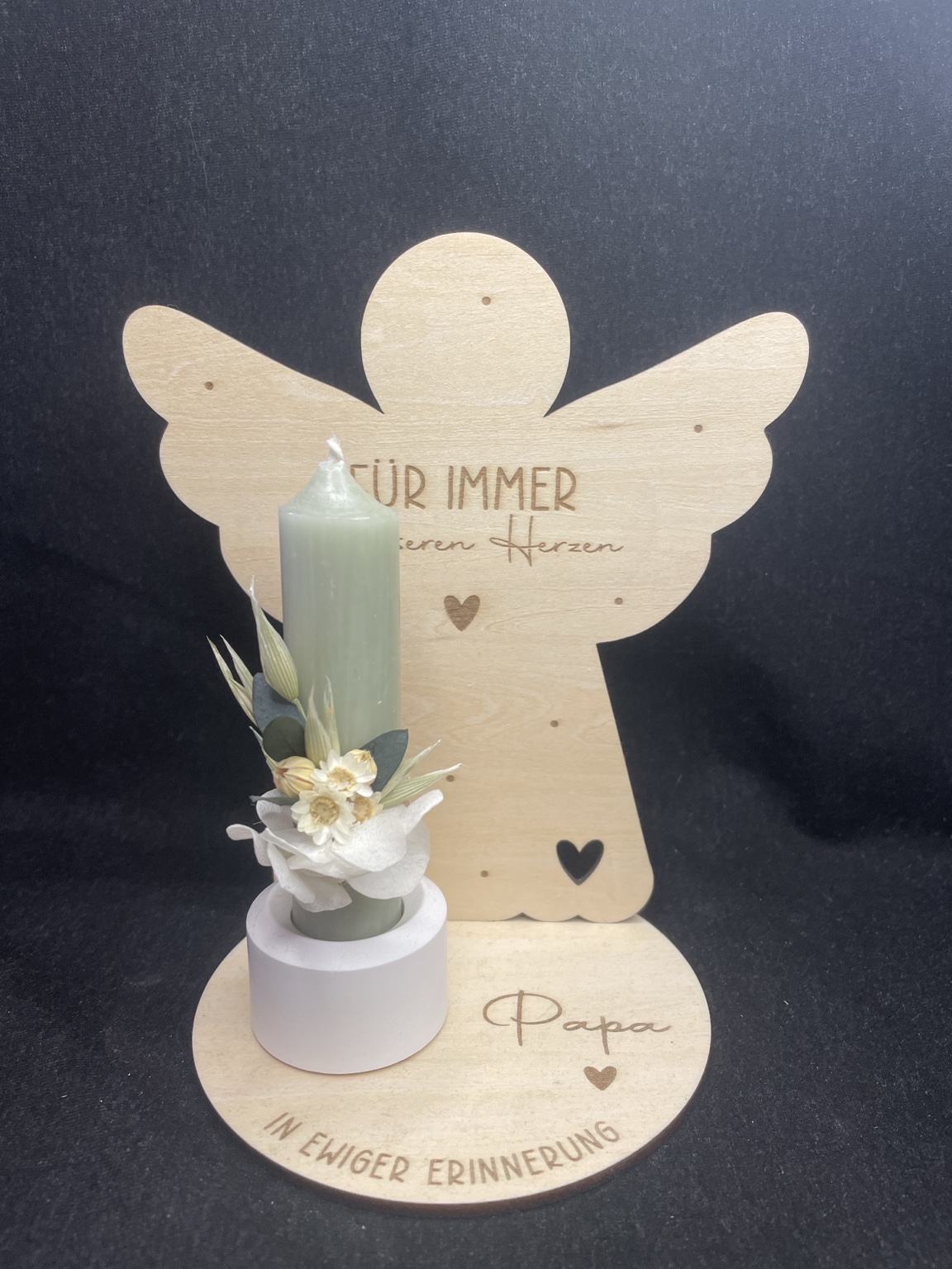 Holz Engel Erinnerungslicht mit Kerze und Gravur Für immer in unseren Herzen