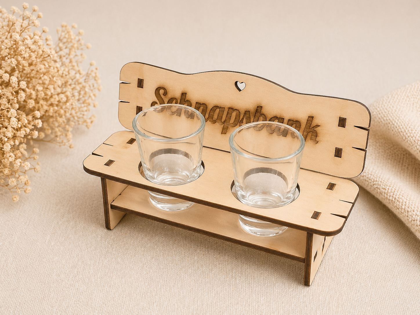 Schnapsbank aus Holz mit Gravur – 2er Schnapsglashalter „Schnapsbank“