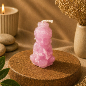 Buddha Kerze klein – dekorative Figurenkerze ohne Duft, handgefertigt