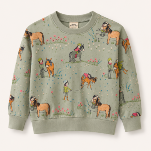 Handgefertigtes Kinder-Sweatshirt in Salbeigrün mit liebevollem Pferde-Motiv und elastischen Bündchen.