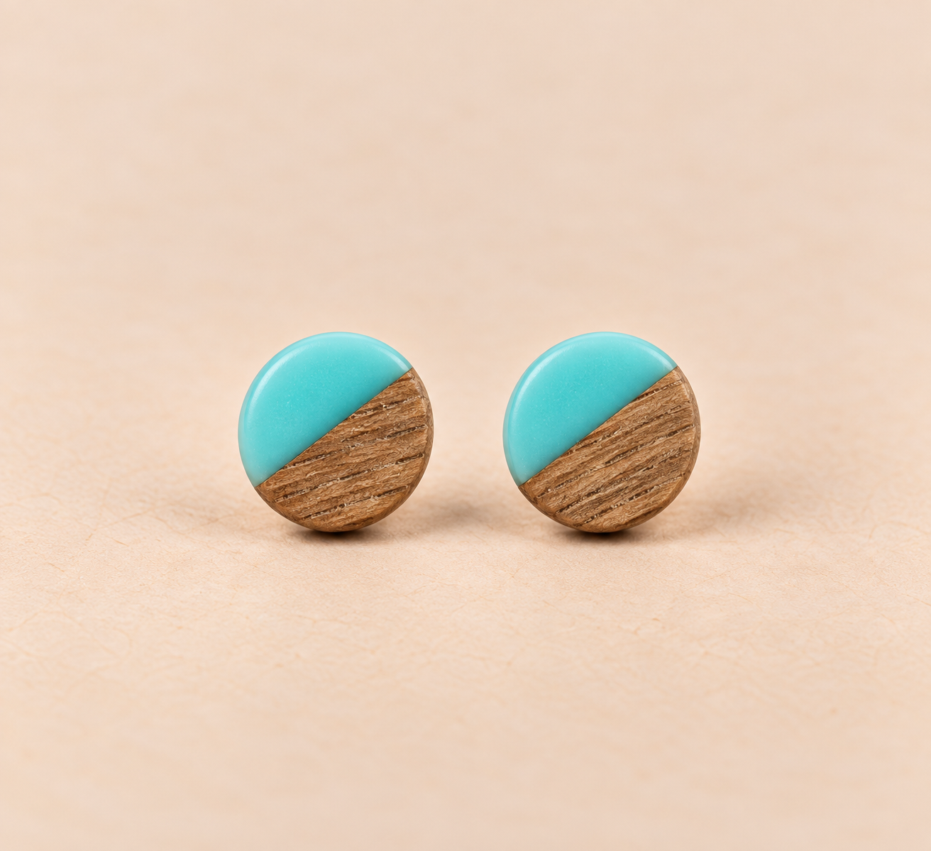 Resin-Holz-Ohrstecker Türkis
