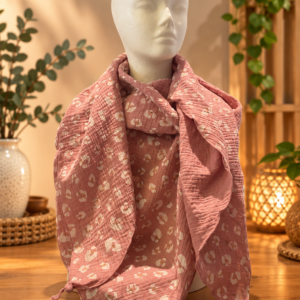 Musselin-Dreieckstuch Rosa mit weißem Leoprint
