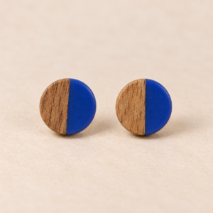 Resin-Holz-Ohrstecker Dunkelblau
