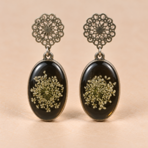 Resin-Ohrringe mit Trockenblumen