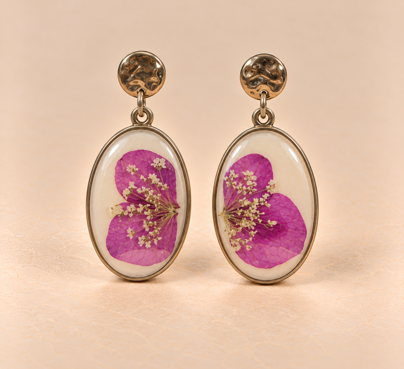 Resin-Ohrringe mit Trockenblumen