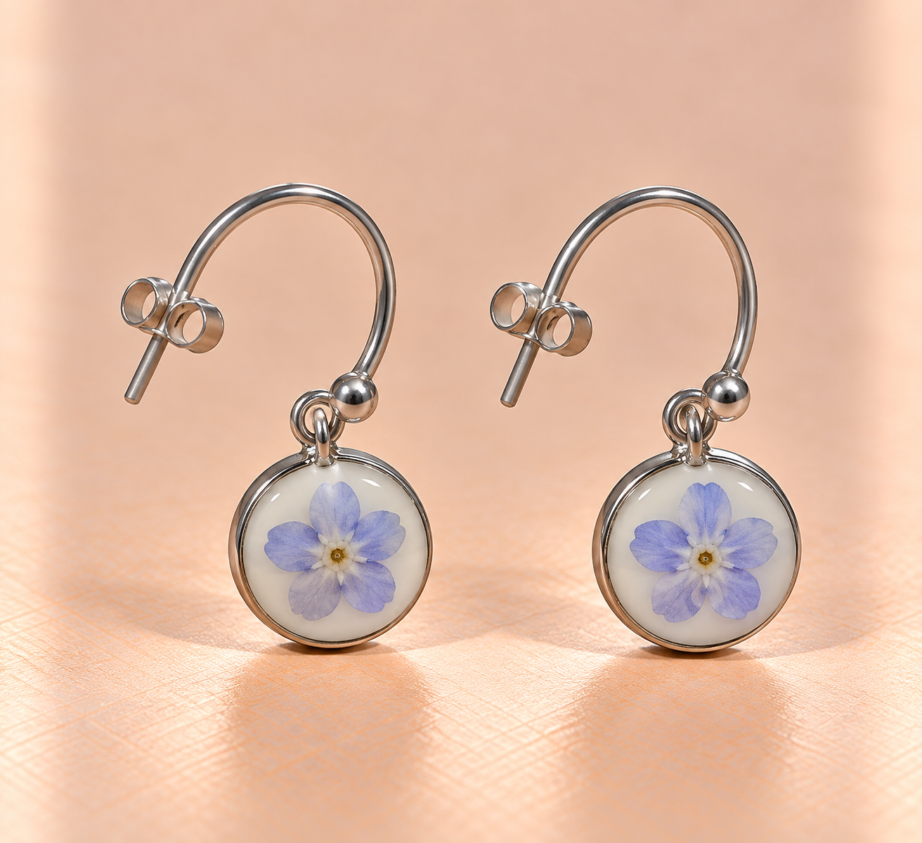 Resin-Ohrringe mit Trockenblumen 1,5 cm