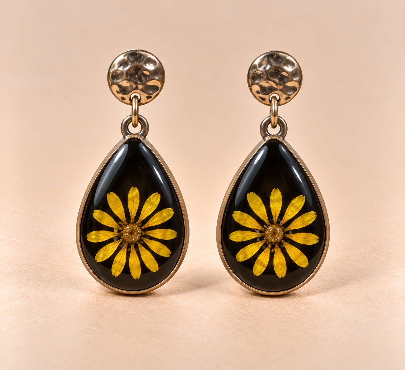 Resin-Ohrringe mit Trockenblumen