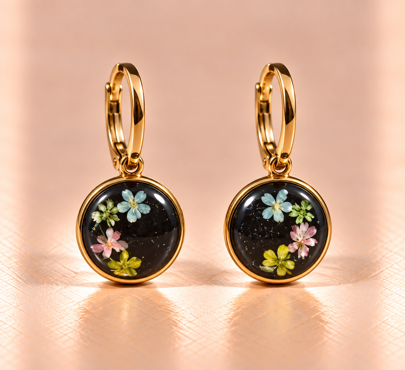 Resin-Ohrringe mit Trockenblumen 1 cm