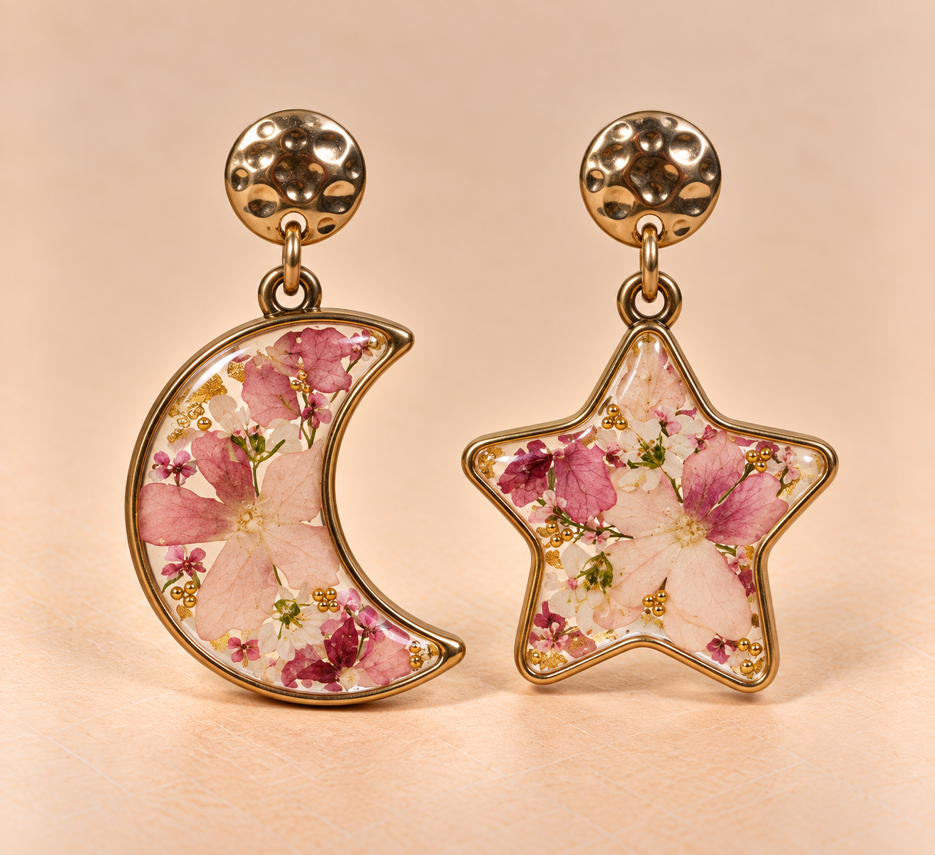 Resin Ohrringe Mond & Stern mit Trockenblumen
