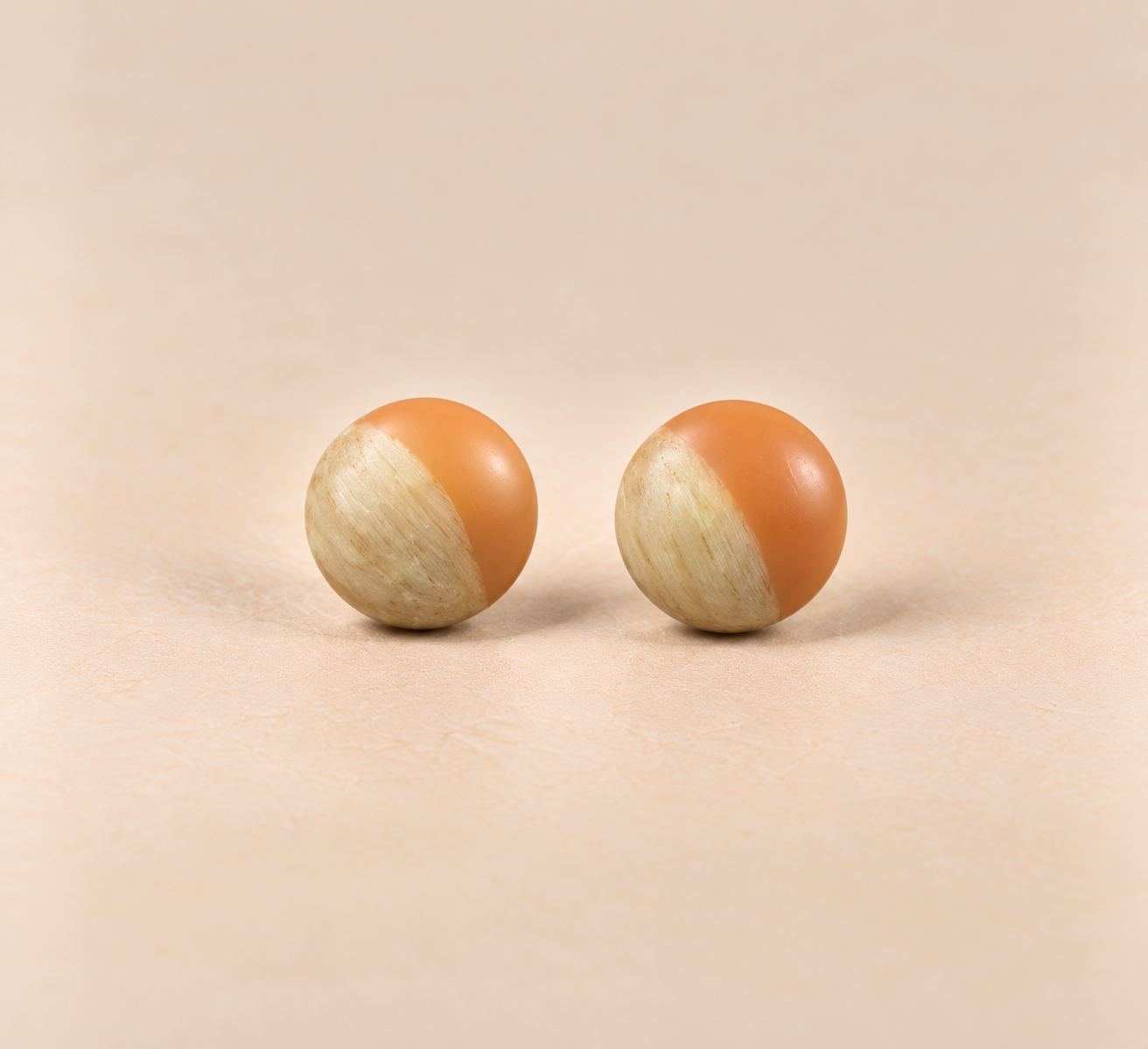 Geschliffene Resin-Holz-Ohrstecker Pumpkin