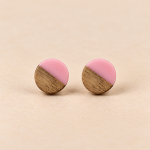 Resin-Holz-Ohrstecker Rosa