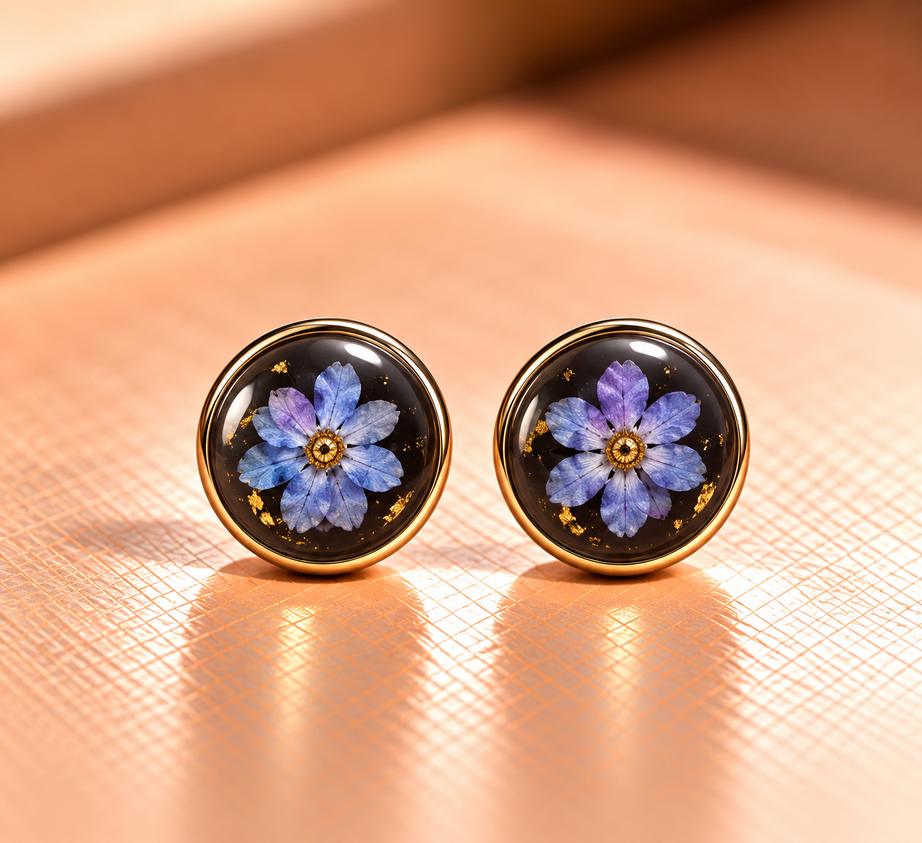 Resin-Ohrstecker mit Trockenblumen 1 cm