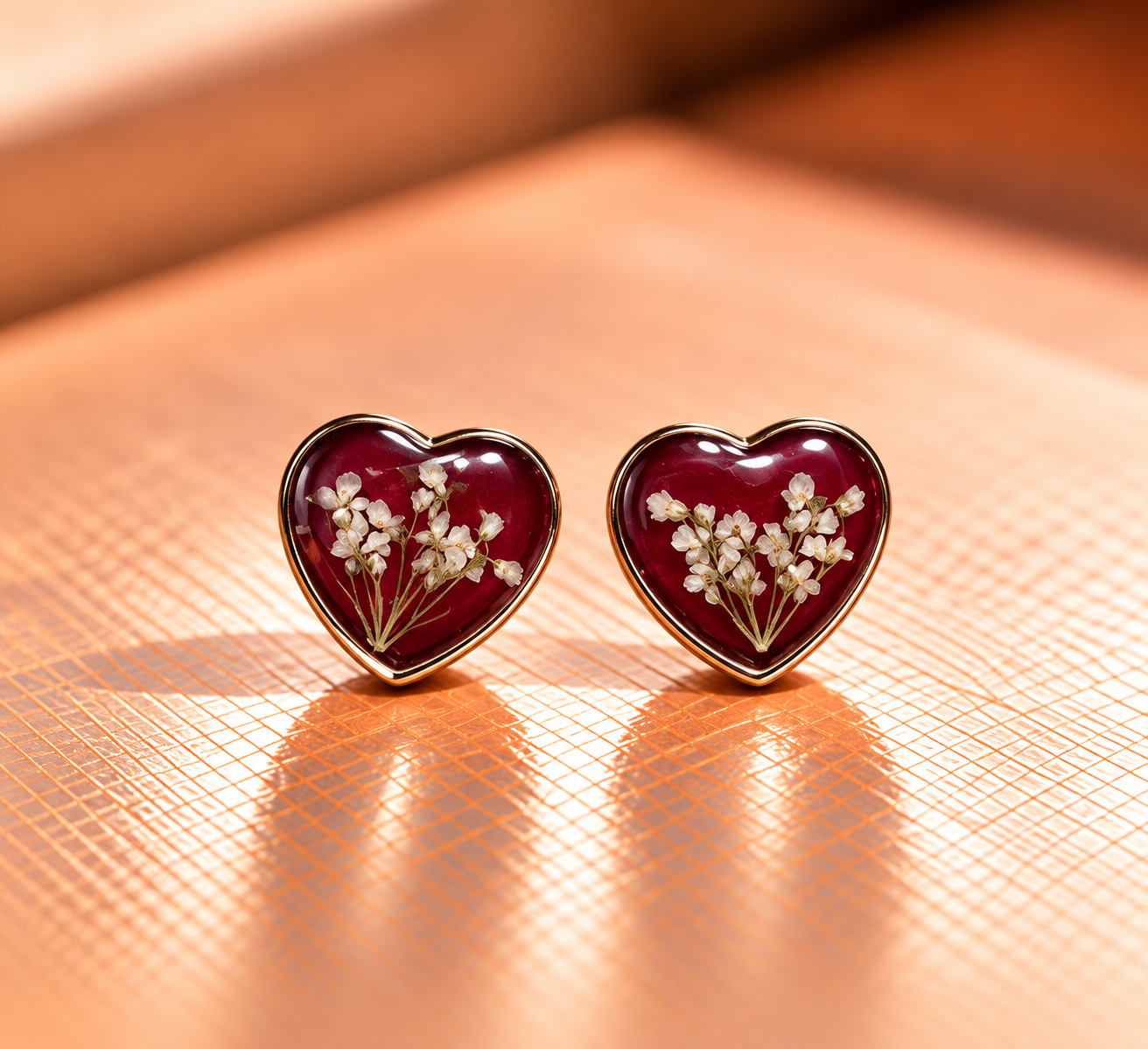 Resin-Ohrstecker mit Trockenblumen 1 cm