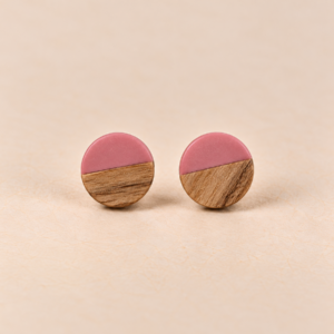 Resin-Holz-Ohrstecker Zartrosa